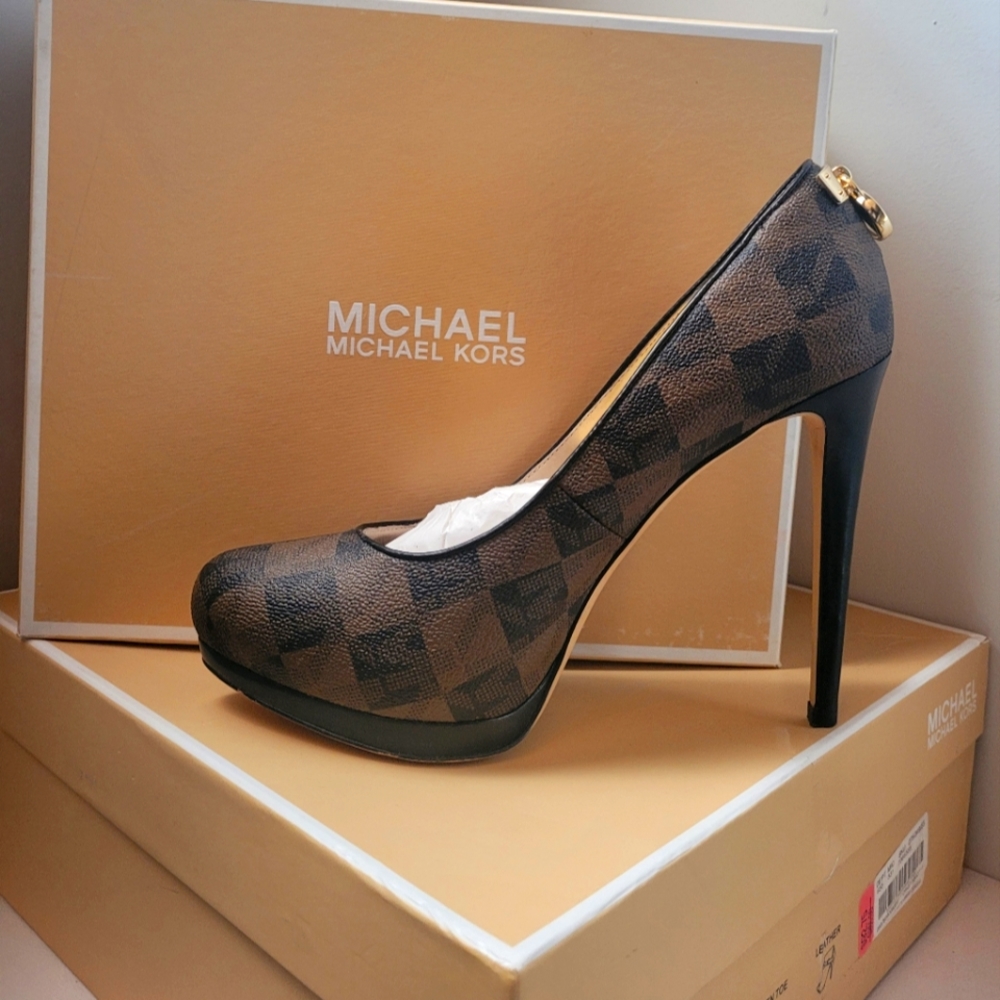 Authentic Michael Kors heela